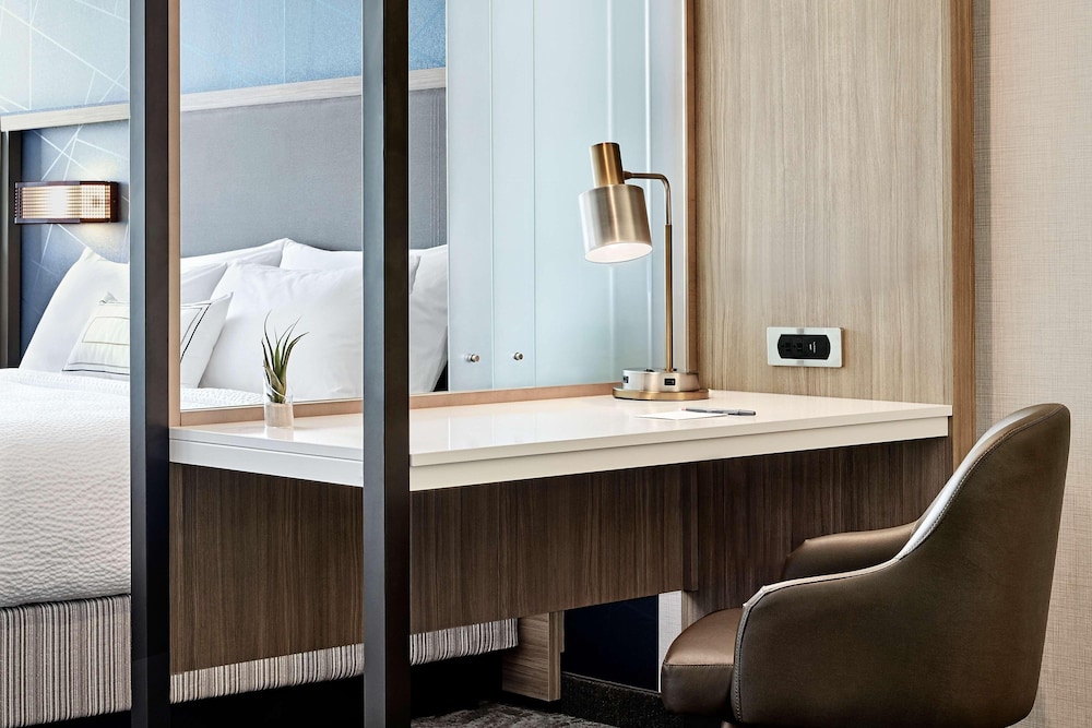 SpringHill Suites Chester - photo 8