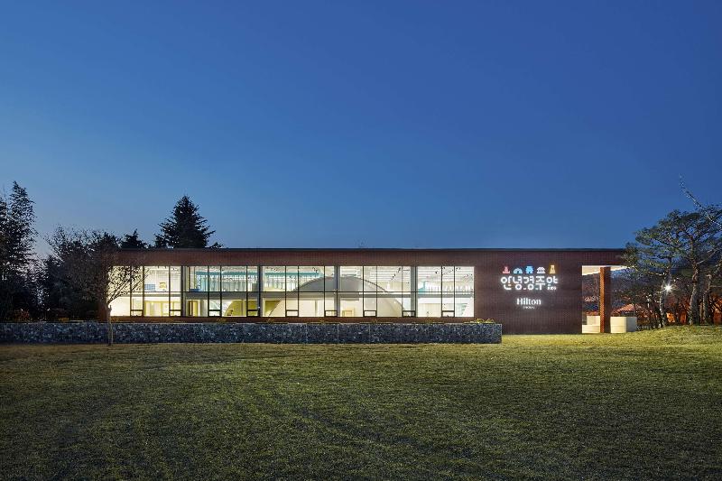 Ocean View Oasis - carbon neutral hotel in Campbell River
