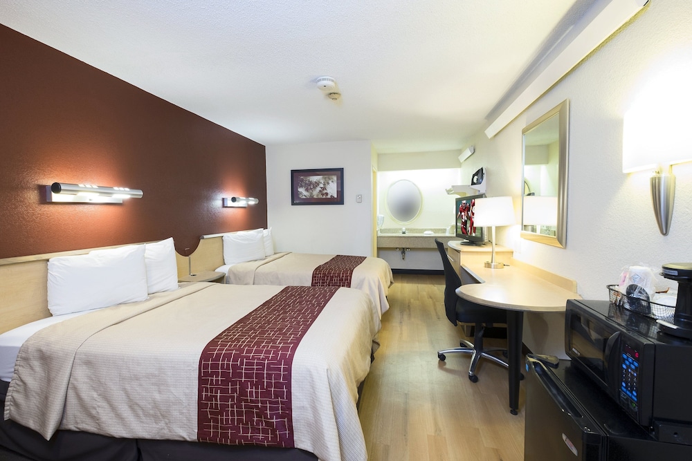 Red Roof Inn Parkersburg - photo 5