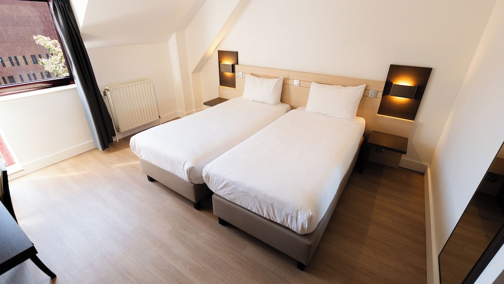 B&B Hotel Mons Centre in Mons, Belgium