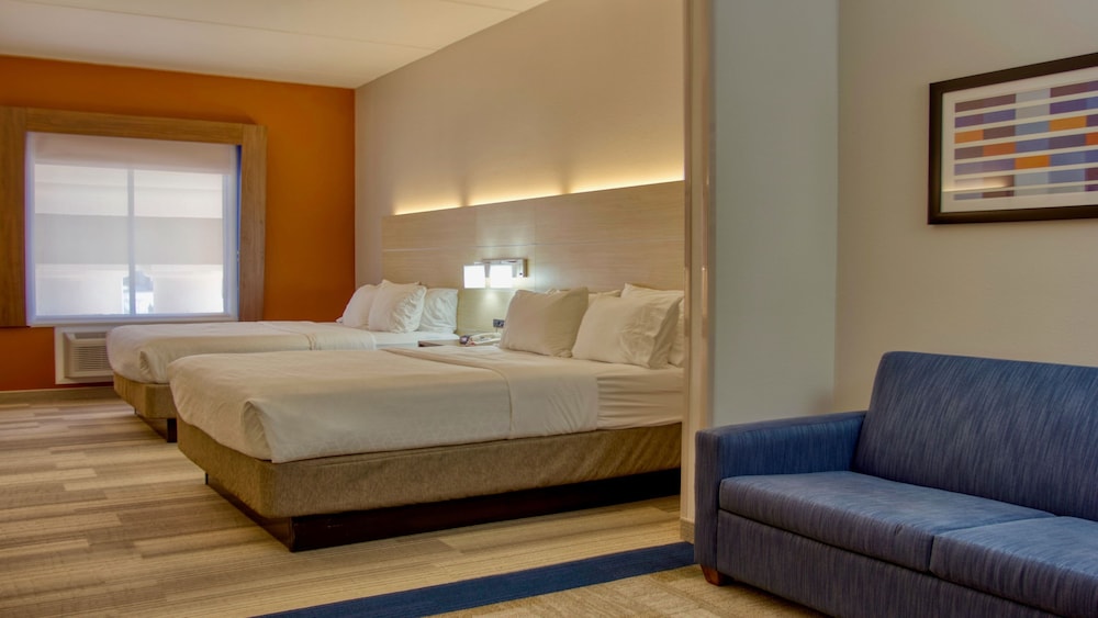 Holiday Inn Express Hotel & Suites BYRAM by IHG - photo 14