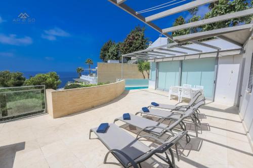 Villa Sunset Punta La Mona private Pool — 4-Star Luxury Hotel in La Herradura, Spain