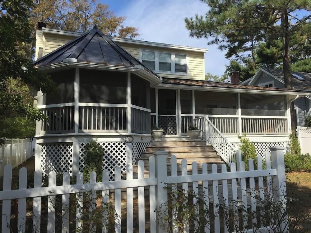Oak Avenue 47 - last minute hotel in Rehoboth Beach