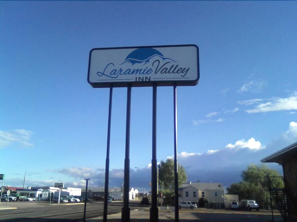 Laramie Valley Inn - photo 16