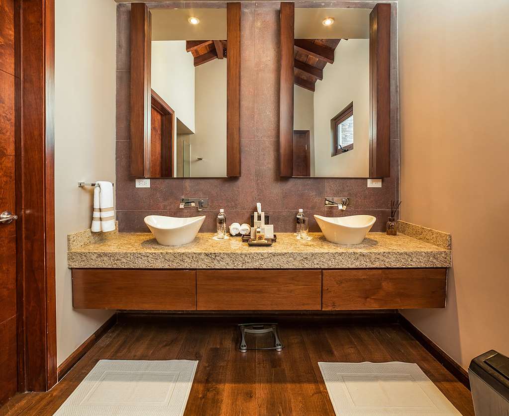 ElCieloResort JuniorSuite Bathroom