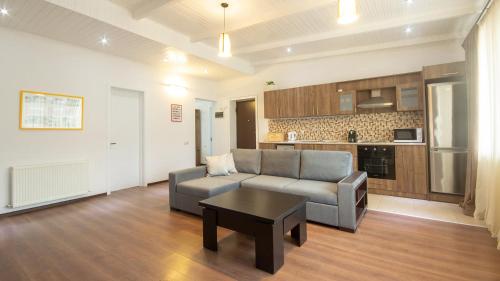 Big Terrace apartment on Liberty Square