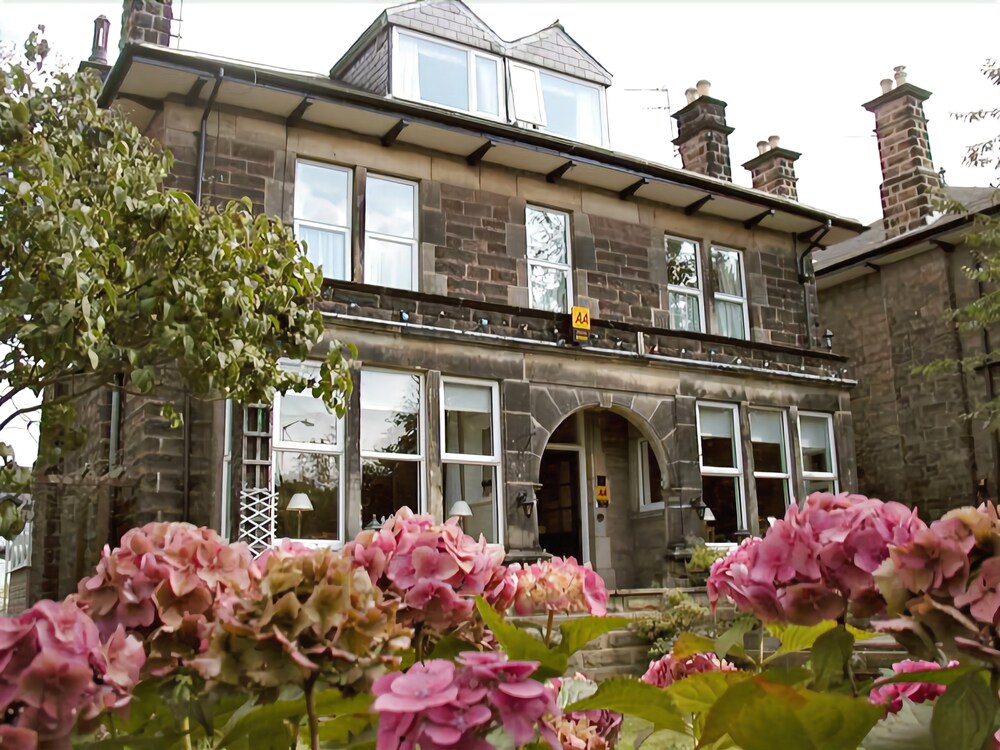 Alexa House — 4-Star Luxury Hotel in Harrogate, United Kingdom