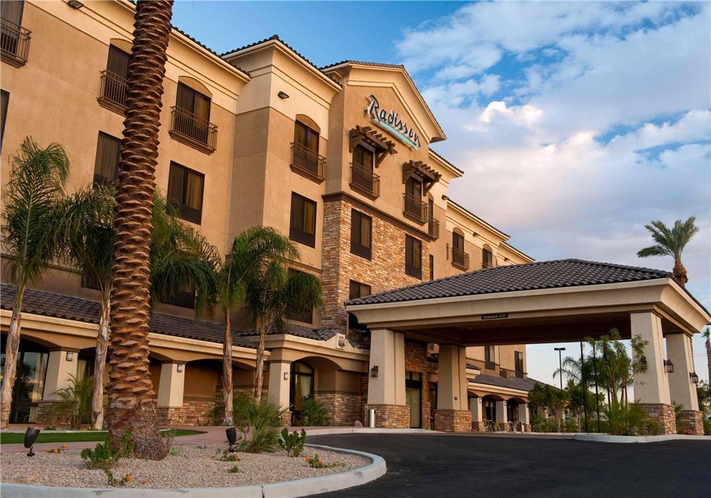 Radisson Hotel Yuma - carbon neutral hotel in Yuma