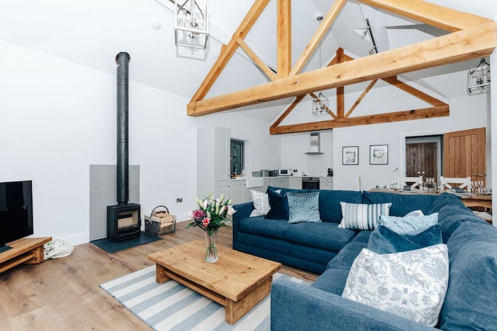The Oak Brand new countryside 2 bedroom annex — 4-Star Luxury Hotel in Henley-On-Thames, United Kingdom