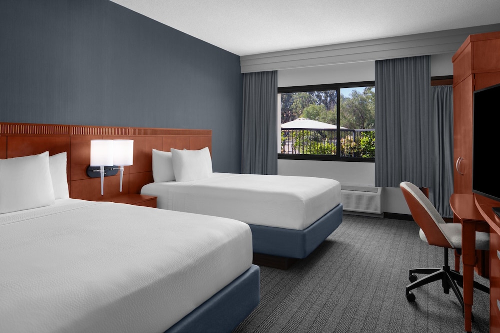Courtyard by Marriott San Diego Rancho Bernardo - photo 14