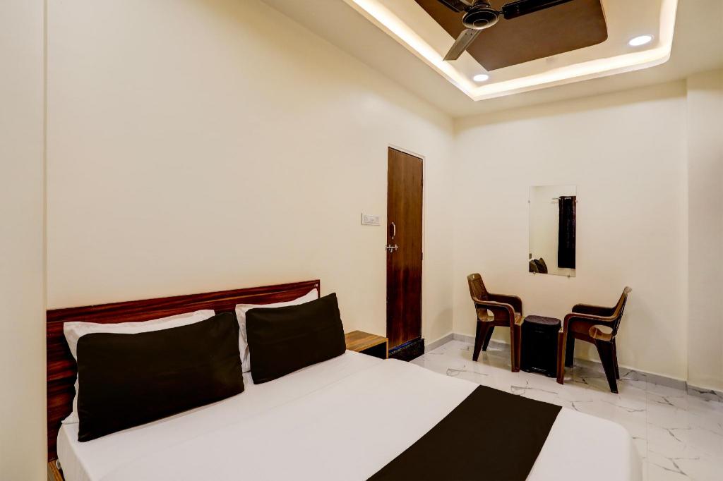 Hotel O highway blues in Nagpur, India