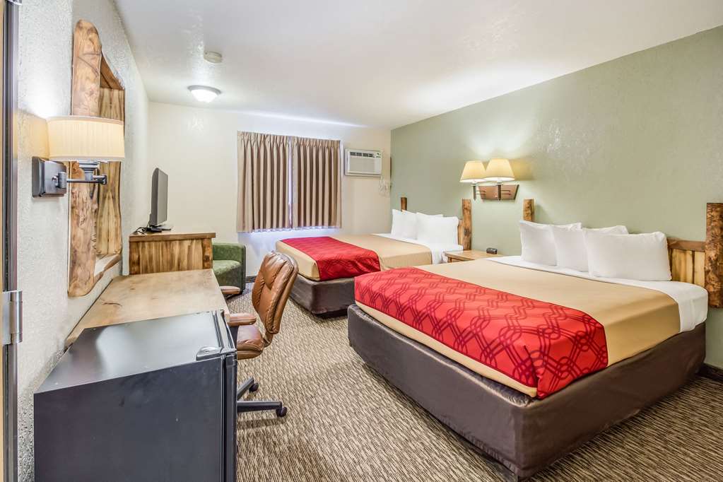 Econo Lodge Custer Crazy Horse Area - photo 19