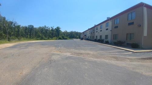HiWay Inn Express Hotel & Suites - photo 2