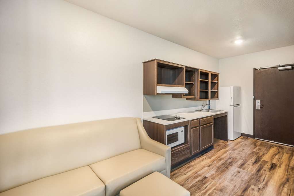 WoodSpring Suites Bradenton - photo 16