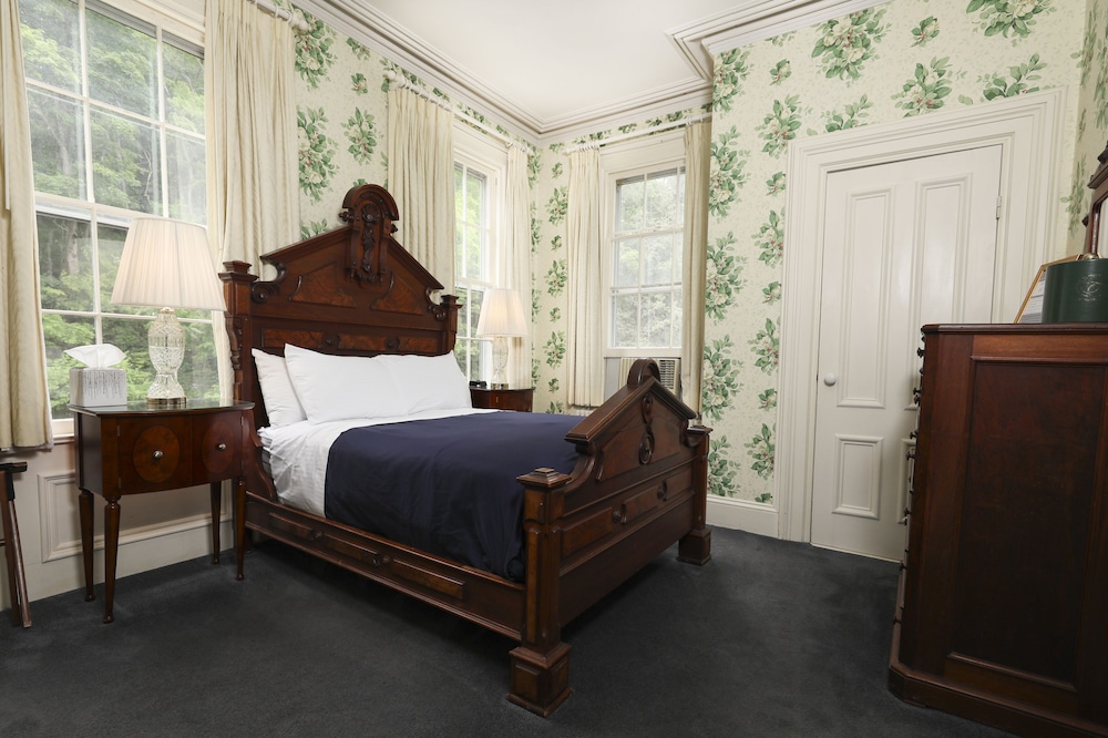 Inn at Taughannock Falls - photo 33