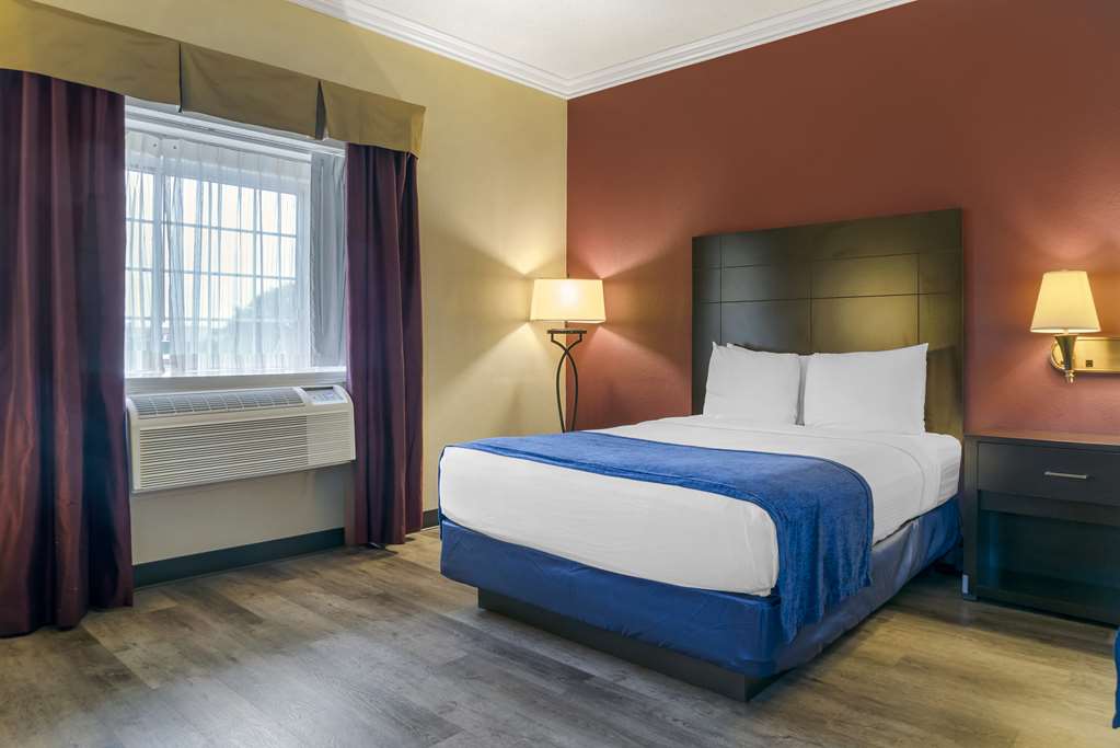 Best Western Greenfield Inn - photo 36