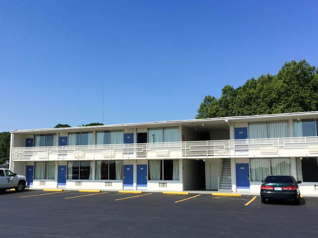 Motel 6 Connellys Springs NC - photo 2