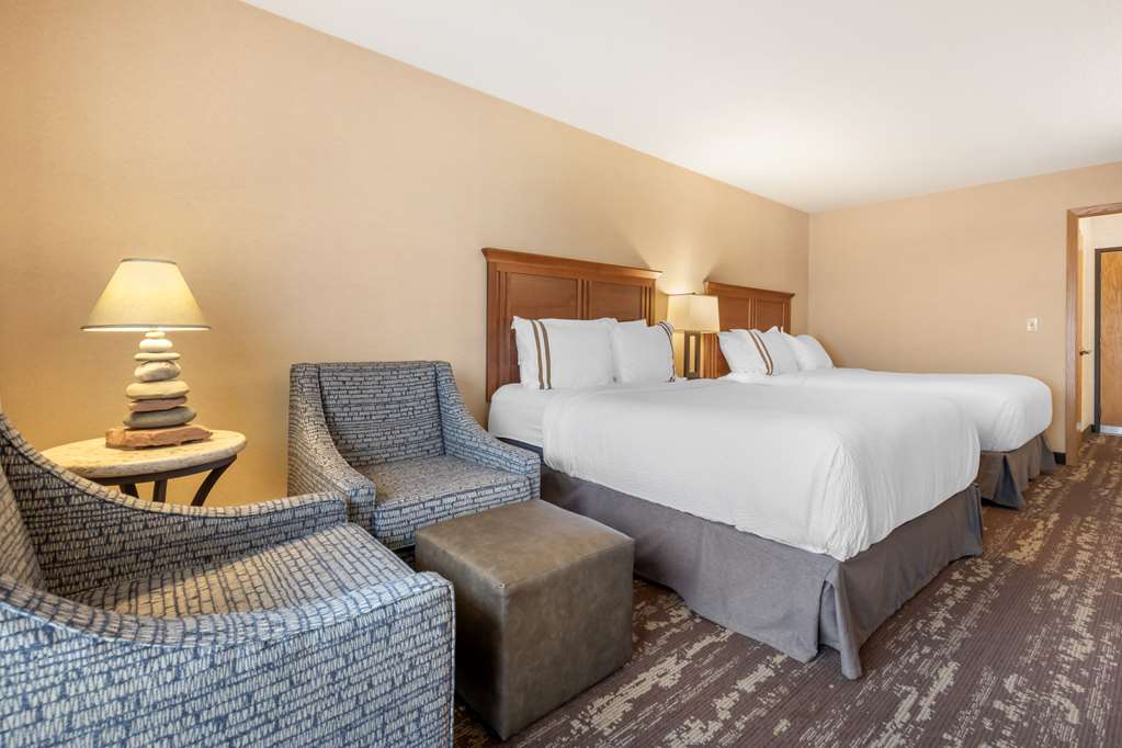 Best Western Plus Superior Inn - photo 20