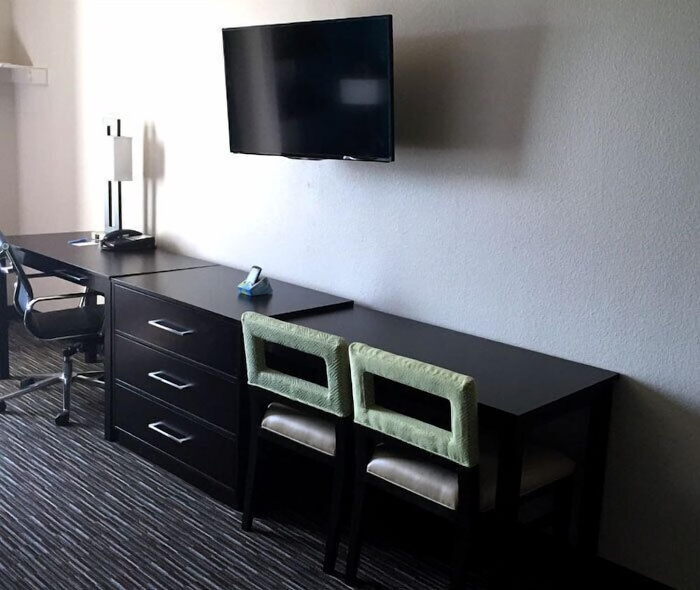 Residency Suites Cotulla - photo 24