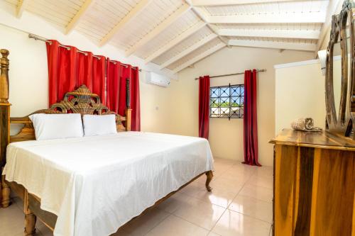 5 BedRmOasis DraxHall Pool Gym — hotel in Saint Ann's Bay