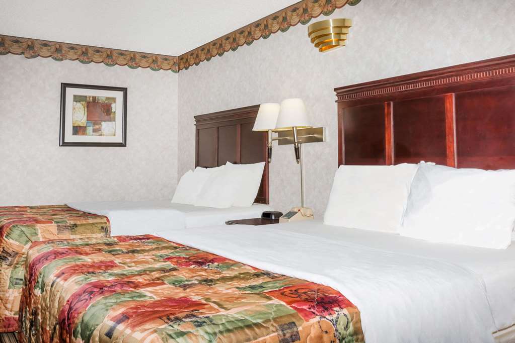 Days Inn by Wyndham Oneonta AL - photo 10
