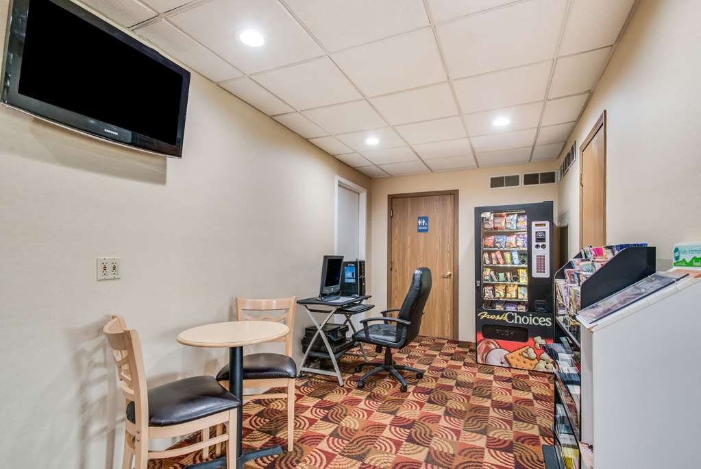 Econo Lodge Mechanicsburg Harrisburg West - photo 24