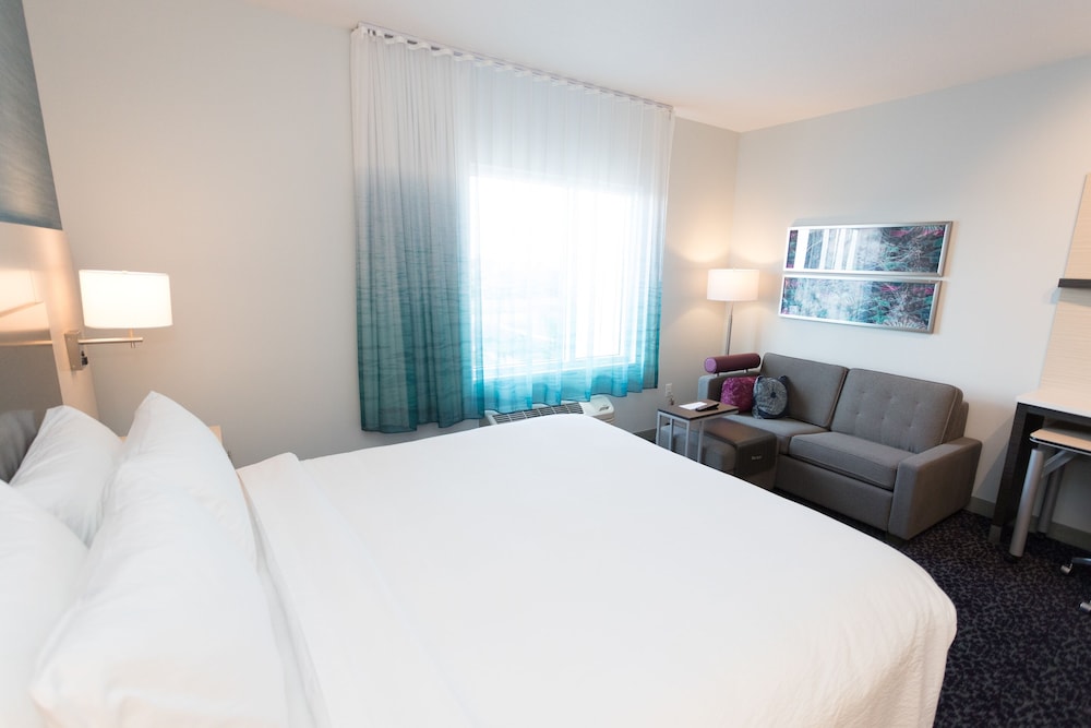 TownePlace Suites by Marriott Port St. Lucie I 95 - photo 9