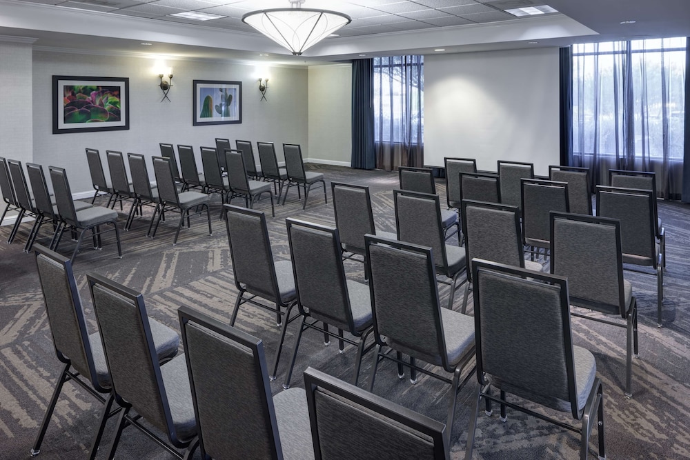 Hilton Garden Inn Tucson Airport - photo 35