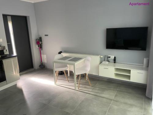 Sizen Rewal Pokoje Gościnne Noclegi Apartament z osobnym wejściem Taras Wi Fi in Rewal, Poland