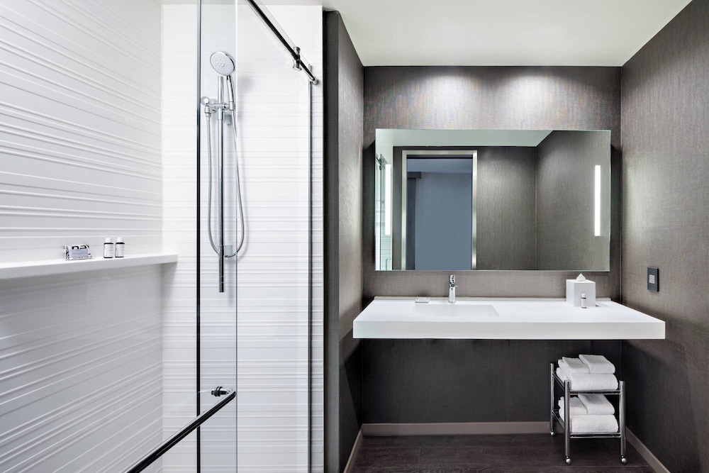 AC Hotel by Marriott Grand Rapids Downtown - photo 21