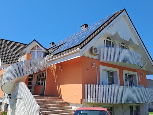 Alinka Apartmanház — 4-Star Luxury Hotel in Balatonlelle, Hungary