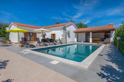 Villa Irena Labin a Cozy and charming Villa near the beach — 4-Star Luxury Hotel in Labin, Croatia