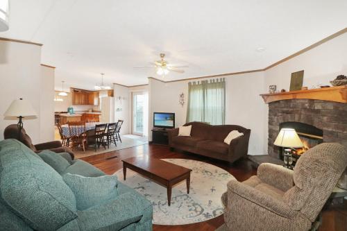 Island Thyme Hot tub & carnival location in Chincoteague, United States