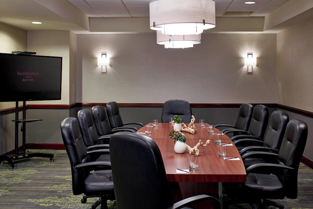 Residence Inn Milwaukee Downtown by Marriott - photo 33