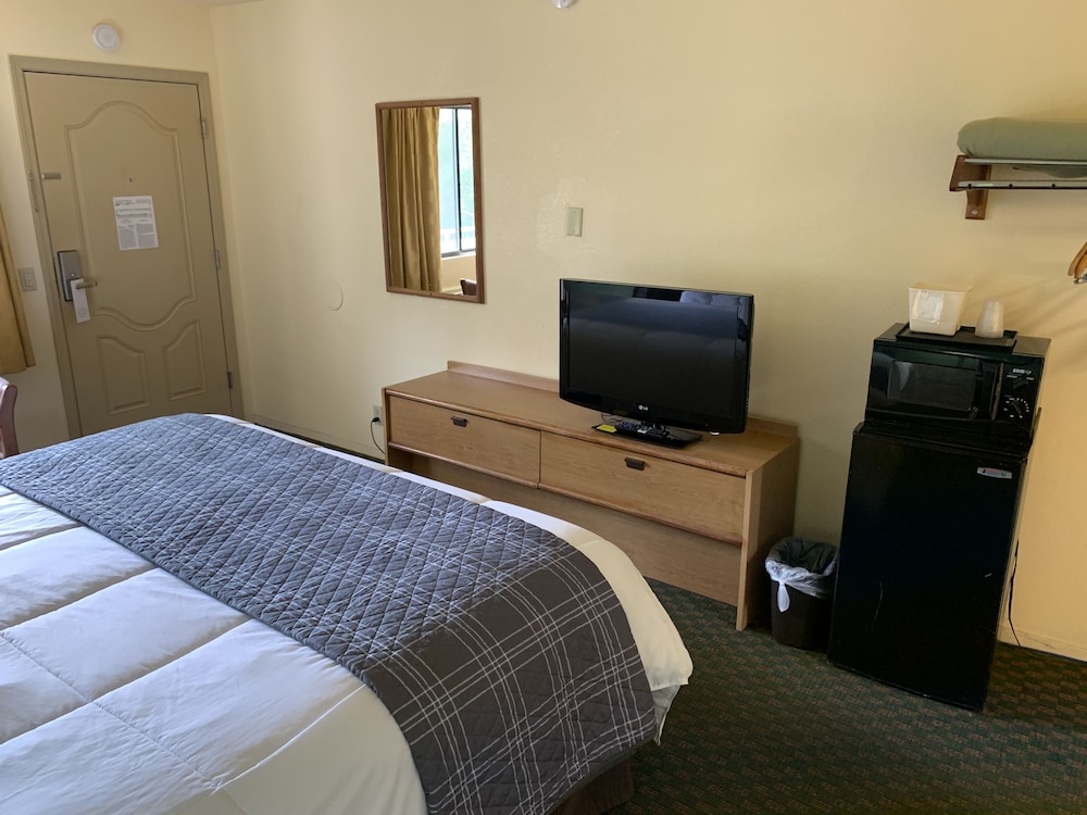 Mission Inn San Luis Obispo - photo 4