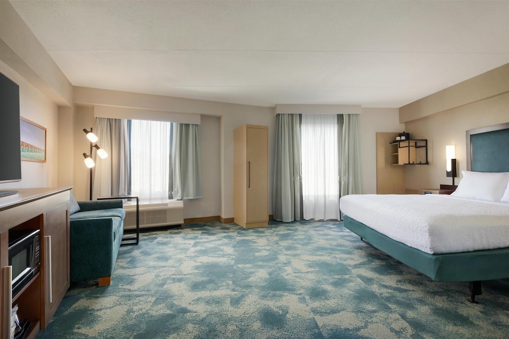 Hampton Inn Lancaster - photo 5