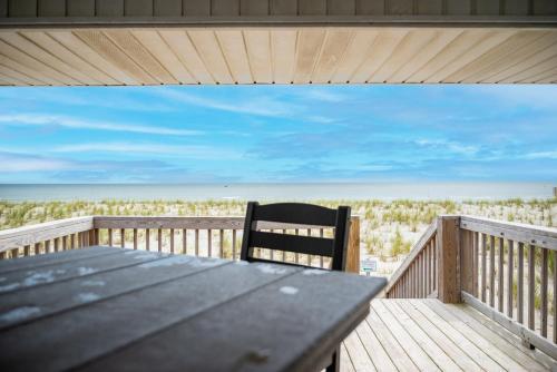 Salty But Sweet by Oak Island Accommodations - photo 40