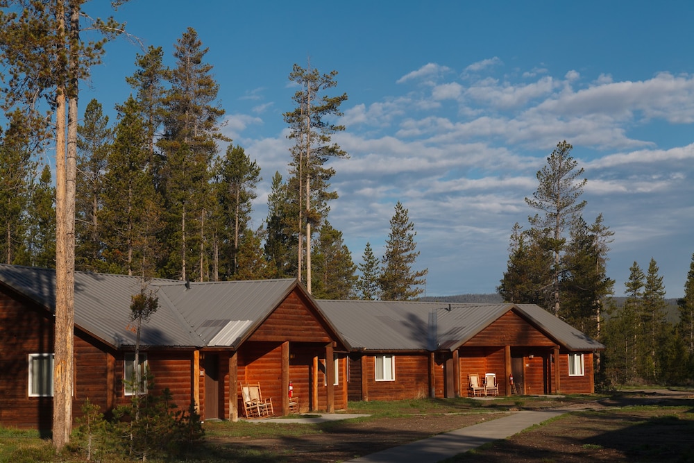 Headwater S Lodge Cabins At Flagg Ranch - photo 32