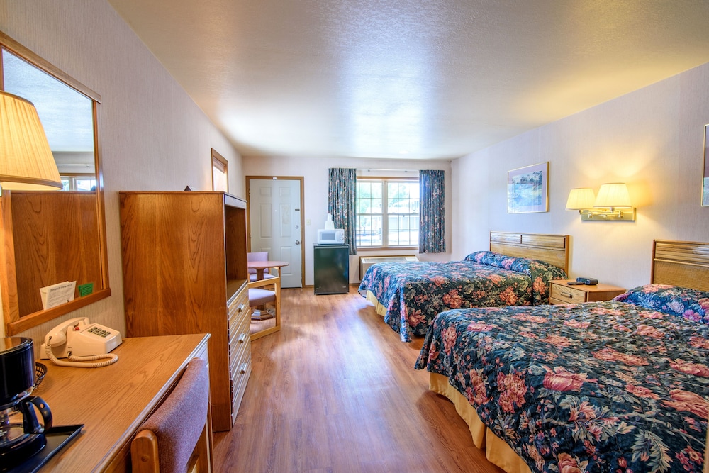The Gunnison Inn at Dos Rios Golf Course - photo 26