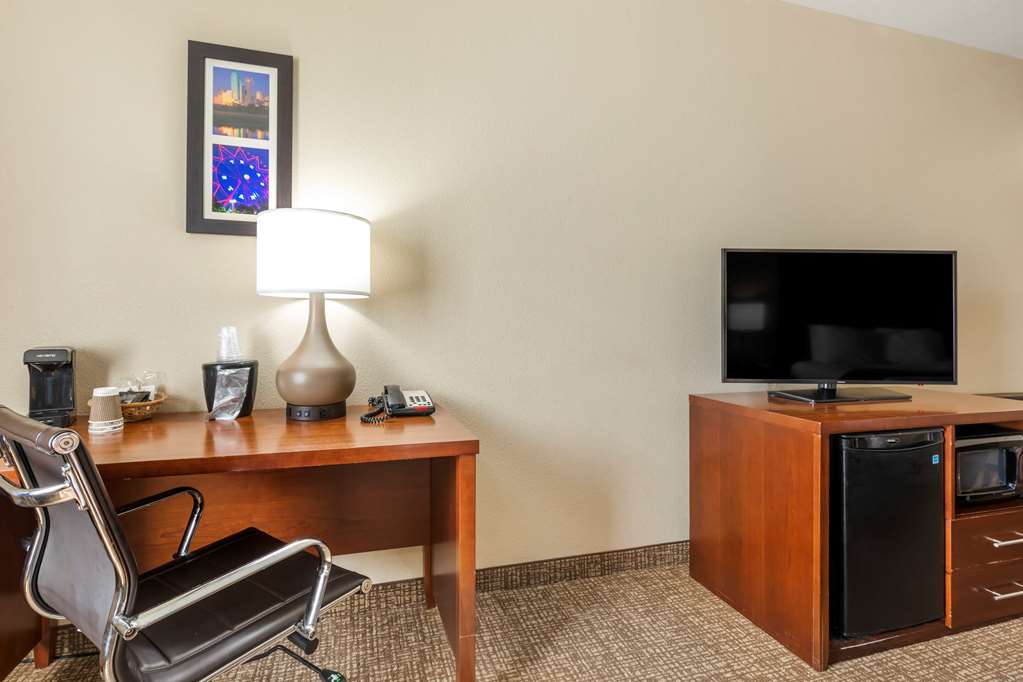Comfort Inn Near UNT - photo 21