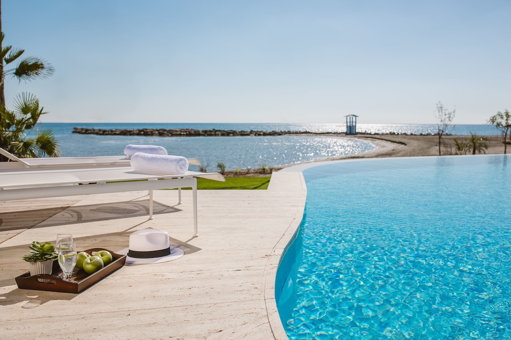 Lebay Beach Hotel — 4-Star Luxury Hotel in Voroklini, Cyprus