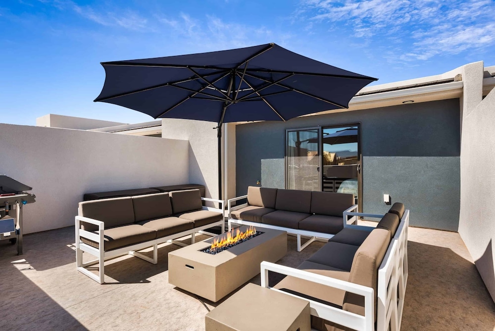 Sunniva Gift of the Sun #77 condo — 4-Star Luxury Hotel in Saint George, United States