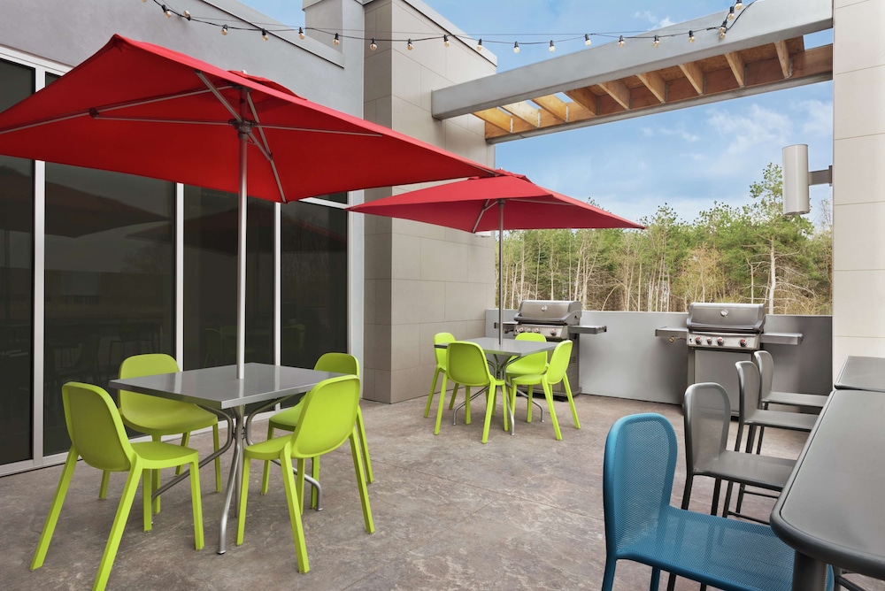 Home2 Suites by Hilton Brooklyn Park Minneapolis - photo 28