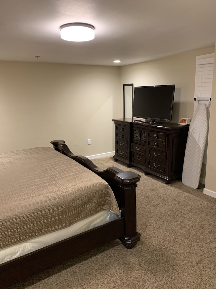 Blue Bay Inn & Suites - photo 20