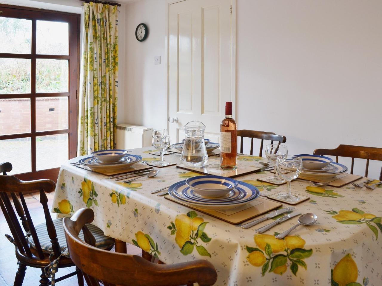 Pear Tree Cottage — Kidderminster — photo 3