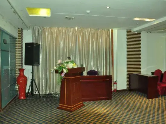 Shunxinghe Hotel in Dingxi, People's Republic of China