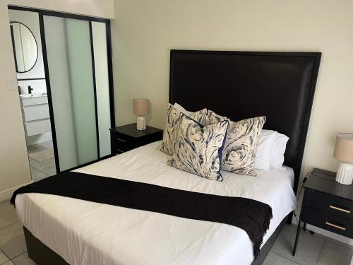 Large 3 Bedroom Apartment in Midrand Waterfall City More space than a hotel room Ideal for families groups and work trips 17 Elizabeth Place in Midrand, South Africa