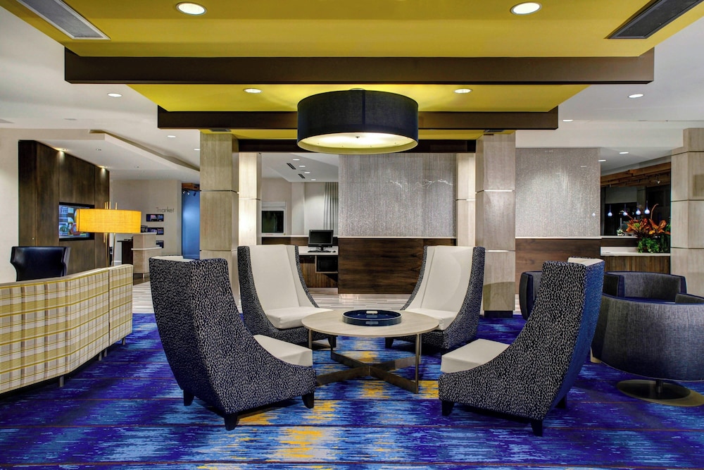 Courtyard by Marriott Carrollton - photo 3