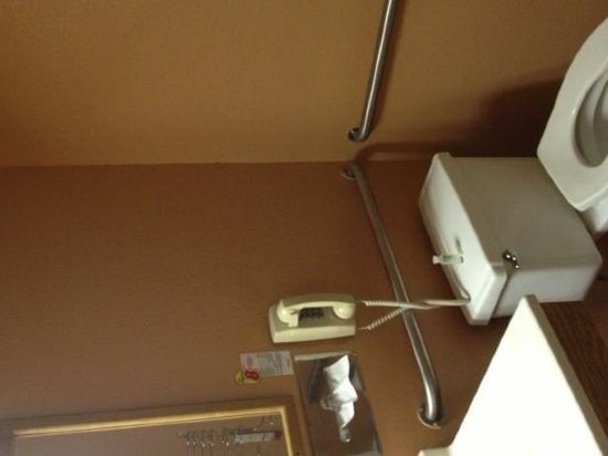 Coldwater Motel - photo 14