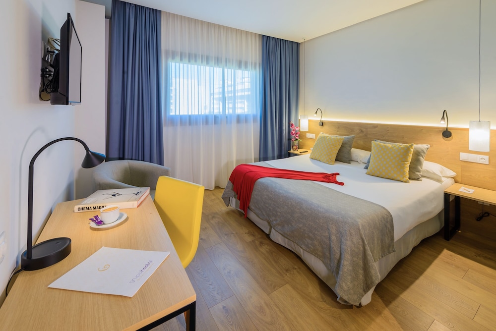 Hotel Porcel Aida — hotel in Torrejon De Ardoz